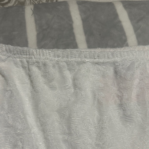 Lace White Skirt size Large - Picture 3 of 4